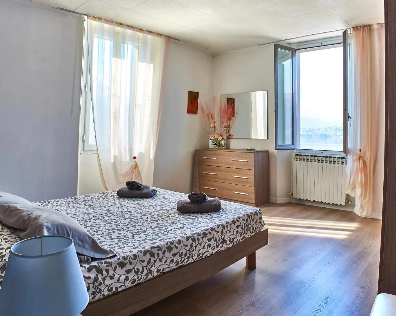 Apartment Appartamento La Terrazza Varenna Italy