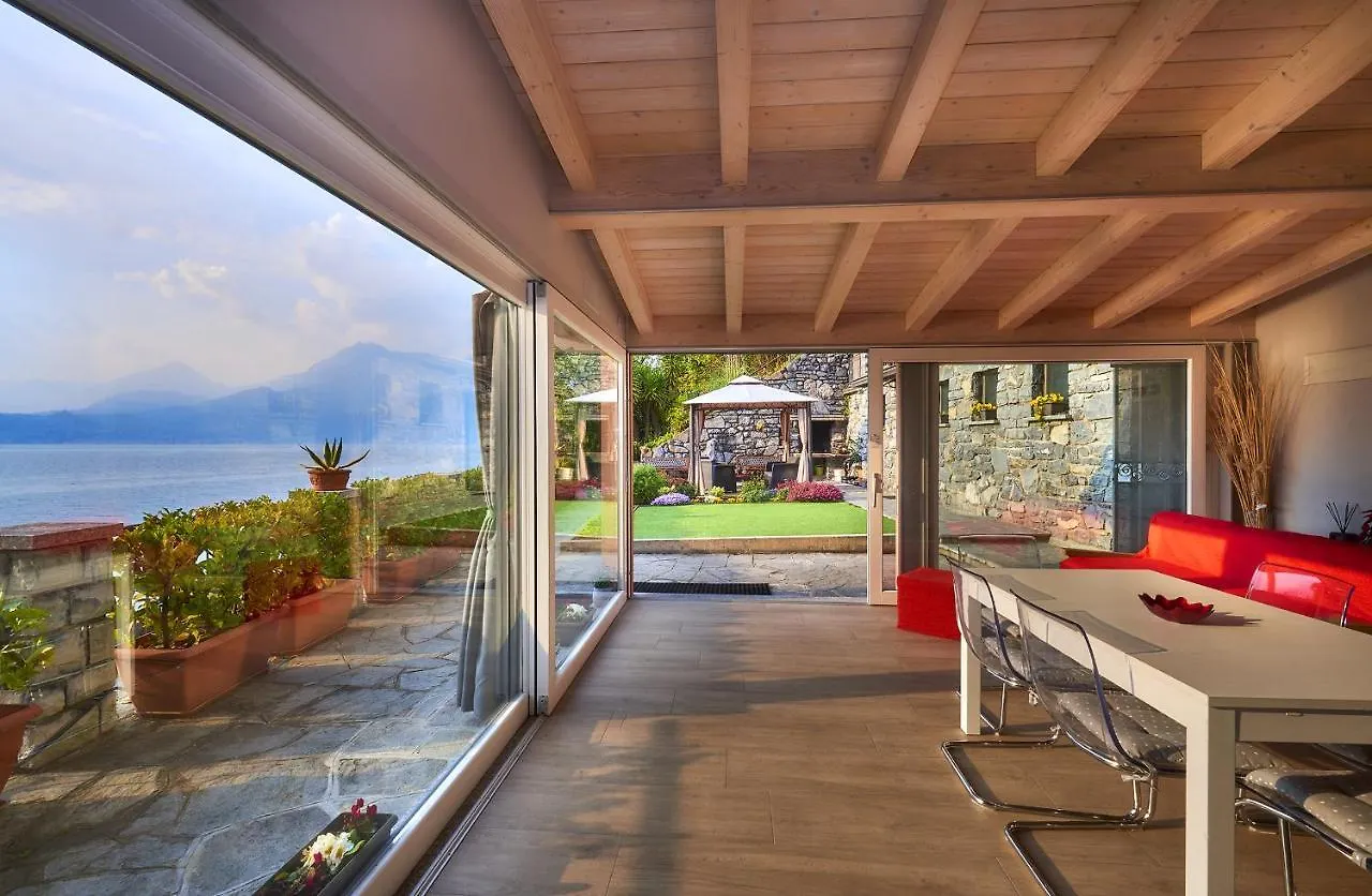 Apartment Appartamento La Terrazza Varenna Italy